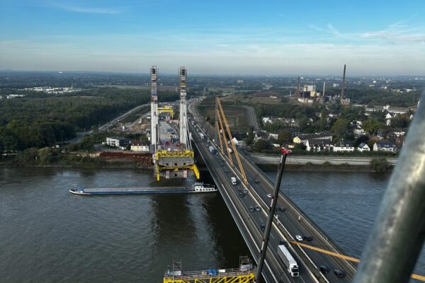 Výrobně-technická dokumentace mostu Rheinbrücke Duisburg